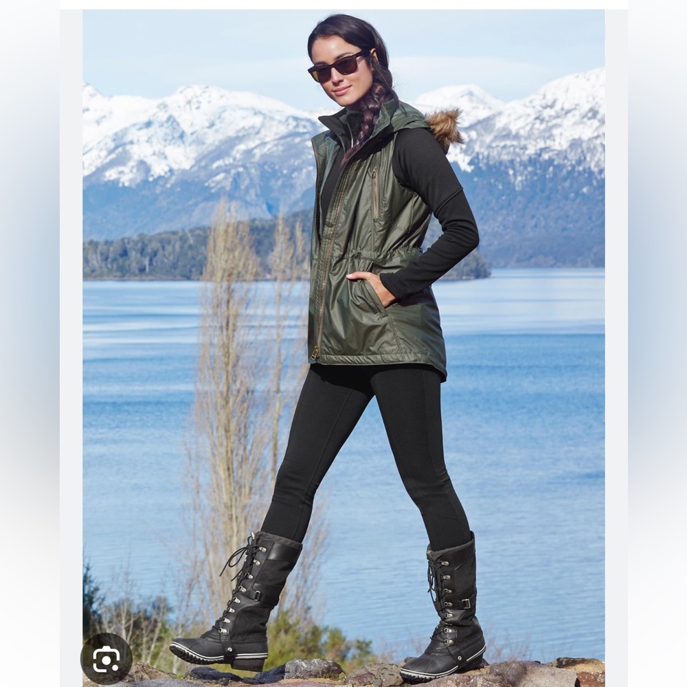 Womens 7 Sorel Hand Crafted Boots